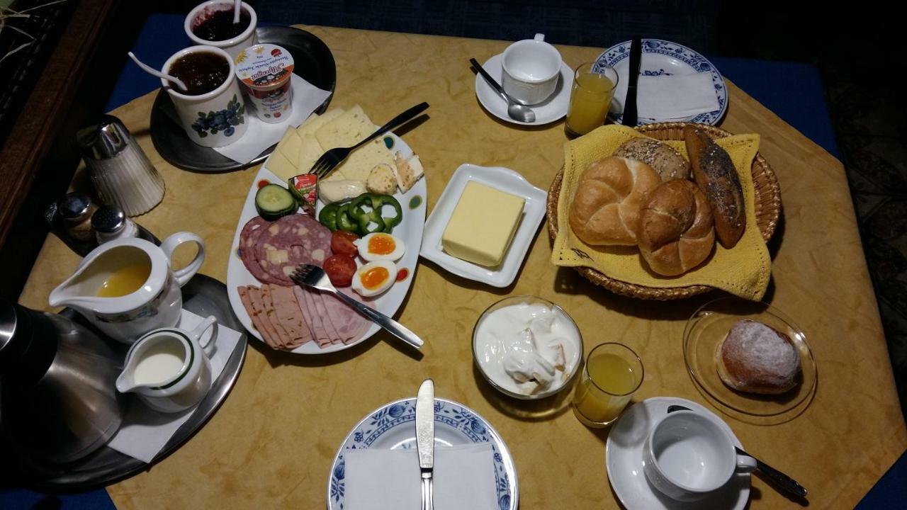 Hotel/Pension Rosengarten Franking Екстер'єр фото
